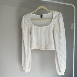 White long sleeve crop top
